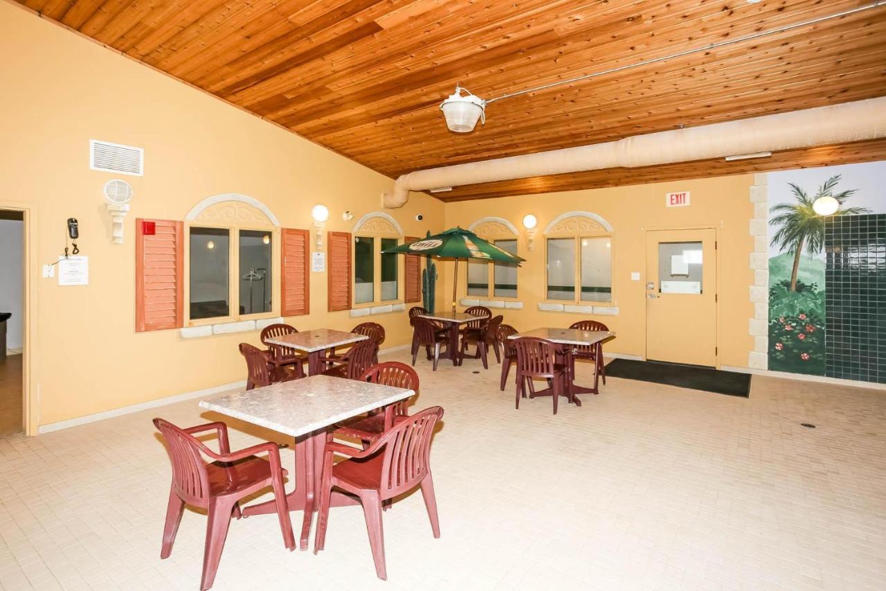 Altona Hotel Exterior photo